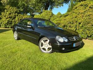 Immagine 1/41 di Mercedes-Benz CLK 320 (2003)
