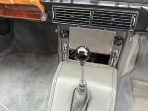 Image 33/36 of Jaguar Mk II 3.8 (1964)