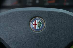Image 38/50 of Alfa Romeo 75 2.0 Twin Spark (1990)