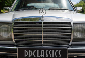 Imagen 7/25 de Mercedes-Benz 280 E (1981)