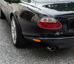 Bild 16/42 von Jaguar XKR (2003)