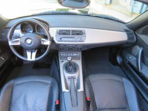Bild 11/18 von BMW Z4 3.0i (2004)