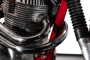 Image 11/34 of MV Agusta 250 Bicilindrica (1970)