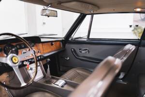Image 90/100 of Ferrari 330 GT 2+2 (1965)