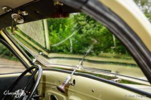 Image 13/47 of Peugeot 402 Eclipse (1935)