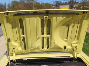 Bild 15/18 von Chevrolet Corvair Monza Convertible (1964)