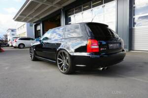 Image 3/41 of Audi RS4 Avant (2000)