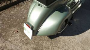 Image 36/44 of Piaggio Vespa 125 (1951)