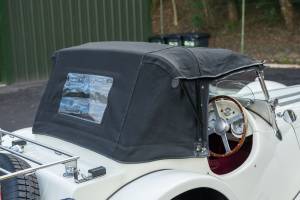 Bild 37/39 von Jaguar SS 100 (1979)
