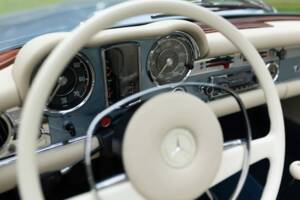Bild 10/16 von Mercedes-Benz 280 SL (1968)