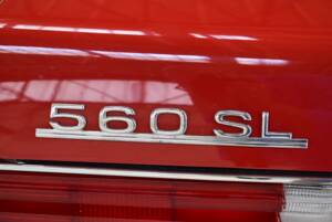 Image 26/94 of Mercedes-Benz 560 SL (1988)