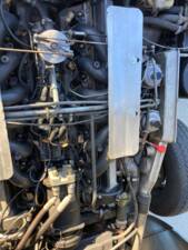 Image 23/38 de Jaguar Type E V12 (2+2) (1971)