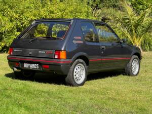 Bild 15/39 von Peugeot 205 GTi 1.6 (1986)