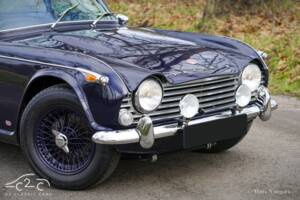 Image 15/45 of Triumph TR 4A (1966)