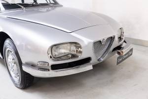 Image 24/36 of Alfa Romeo 2600 Sprint Zagato (1967)