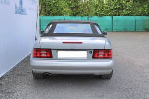 Image 4/50 of Mercedes-Benz SL 320 (2001)
