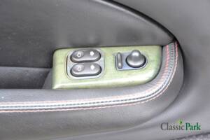 Image 27/50 of Jaguar XKR &quot;Silverstone&quot; (2000)