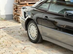 Image 2/38 de Mercedes-Benz 300 SL (1993)