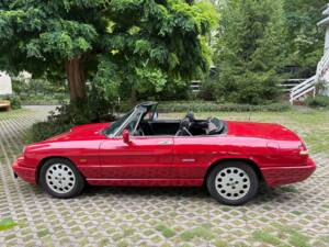 Image 3/25 of Alfa Romeo 2.0 Spider (1992)