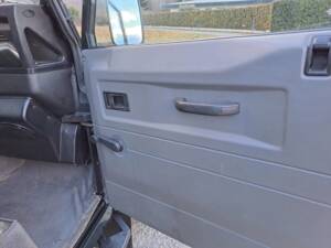 Immagine 24/83 di Land Rover Defender 90 Td5 (1999)