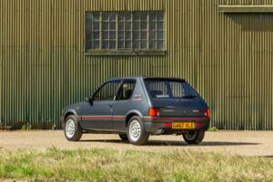 Imagen 4/50 de Peugeot 205 GTi 1.6 (1989)