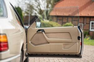 Afbeelding 53/63 van Mercedes-Benz 230 CE (1988)