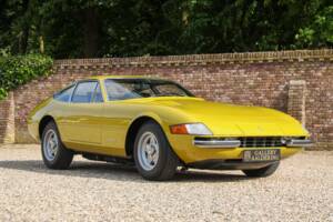 Afbeelding 28/50 van Ferrari 365 GTB/4 Daytona (1971)