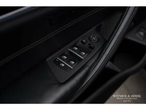 Image 46/50 of ALPINA B5 Touring Biturbo AWD (2017)