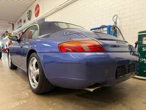 Image 14/23 of Porsche 911 Carrera (1998)