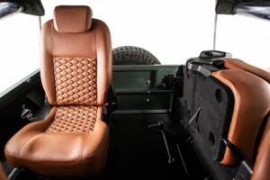 Image 24/44 of Land Rover Defender 90 (2011)
