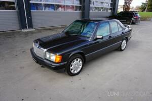 Image 1/47 de Mercedes-Benz 190 E 2.3 (1992)