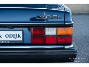 Image 17/28 of Volvo 240 (1992)