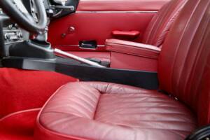 Afbeelding 40/50 van Jaguar E-Type V12 (1973)
