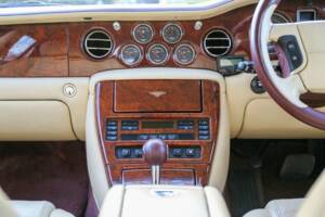 Image 14/50 of Bentley Arnage T (2002)