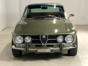Bild 8/22 von Alfa Romeo Giulia GT 1300 Junior (1971)
