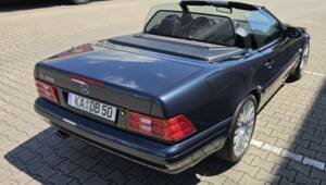 Image 77/100 of Mercedes-Benz SL 500 (1999)