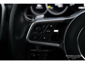 Image 14/37 of Porsche Cayenne E-Hybrid (2018)