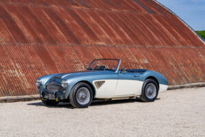 Immagine 3/34 di Austin-Healey 3000 Mk II (BT7) (1961)