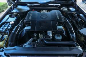 Image 11/50 of Mercedes-Benz 500 SL (1990)