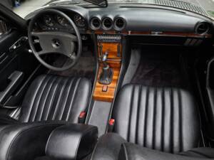 Image 28/29 of Mercedes-Benz 280 SL (1981)