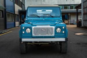 Bild 16/32 von Land Rover Defender 110 300Tdi (1997)