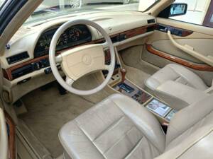 Bild 37/47 von Mercedes-Benz 560 SEC (1987)
