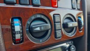 Immagine 14/20 di Mercedes-Benz 500 E (1991)