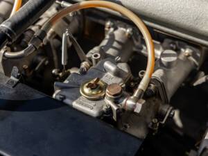 Bild 49/51 von Aston Martin DBS (1971)