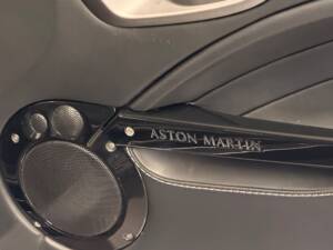 Image 33/40 of Aston Martin V12 Vanquish S Ultimate Edition (2007)