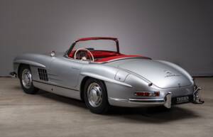 Image 18/47 of Mercedes-Benz 300 SL Roadster (1963)