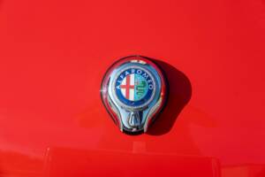 Image 18/50 of Alfa Romeo Giulia 1600 Spider (1964)