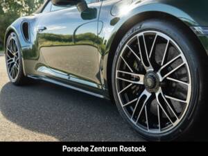 Bild 38/38 von Porsche 911 Turbo S (1900)