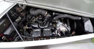 Image 40/50 of Bentley S 2 (1960)