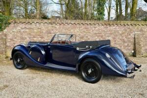 Image 26/50 of Lagonda LG 6 (1939)